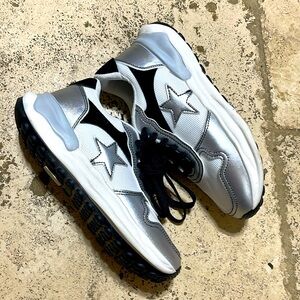 Vintage Havana Seeing Stars Sneakers 👟 Size 6